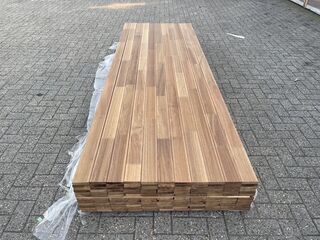Ca. 66x Guyana Teak Dekdelen Geschaafd Gevingerlast, 21x90mm, lengte 4